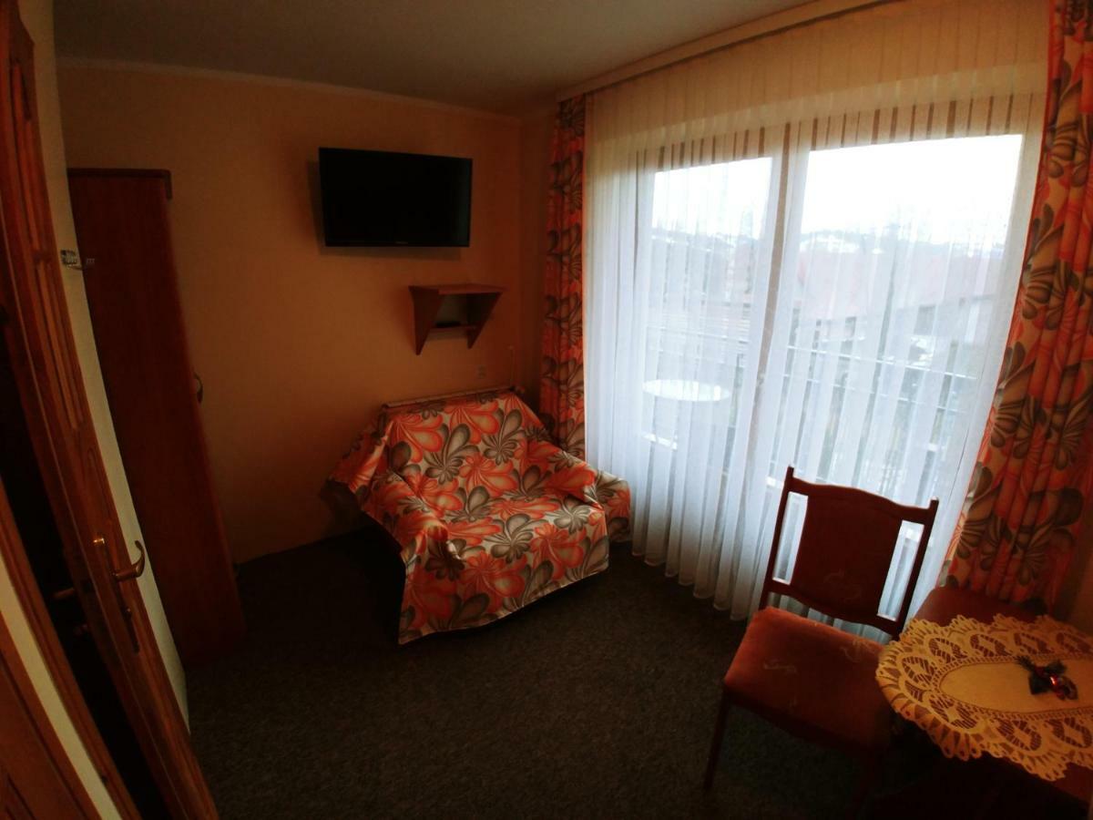 U Hani W Poblizu Goracy Potok I Termy Шафляры Экстерьер фото